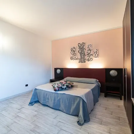 Ecohotel Ristorante Milano Hotel 3*