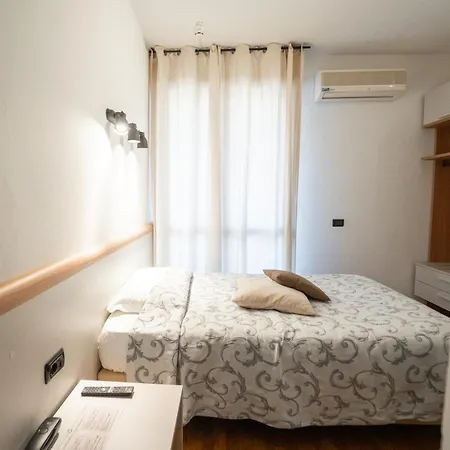 酒店 Ecohotel Ristorante Milano 3*