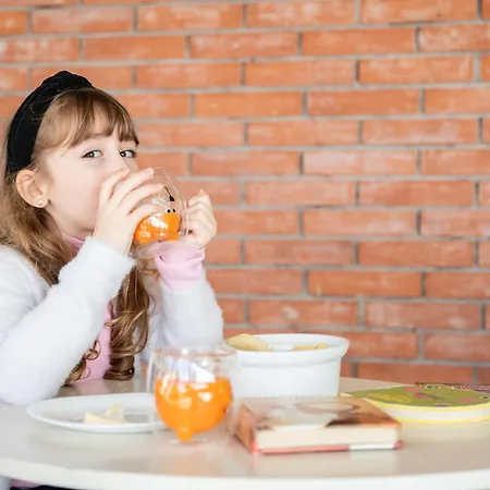 Ecohotel Ristorante Milano 博尔戈阿莫扎诺