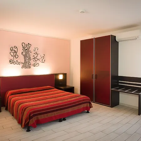 酒店 Ecohotel Ristorante Milano 博尔戈阿莫扎诺