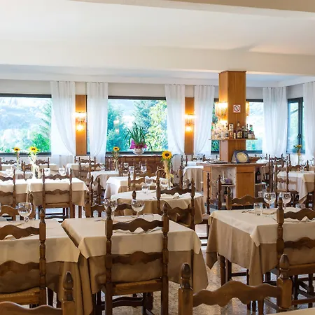 酒店 Ecohotel Ristorante Milano 博尔戈阿莫扎诺