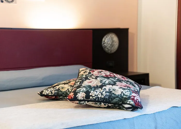 Ecohotel Ristorante Milano 博尔戈阿莫扎诺