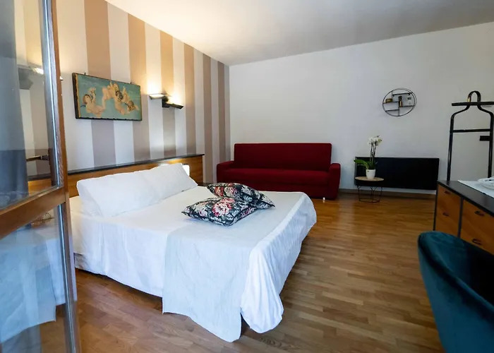 Ecohotel Ristorante Milano 酒店 3*